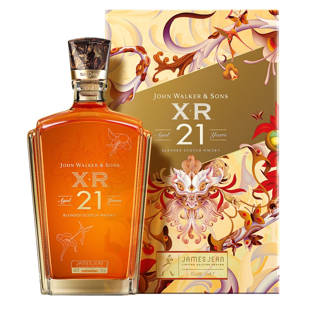 John Walker & Sons XR 21 bottle and box