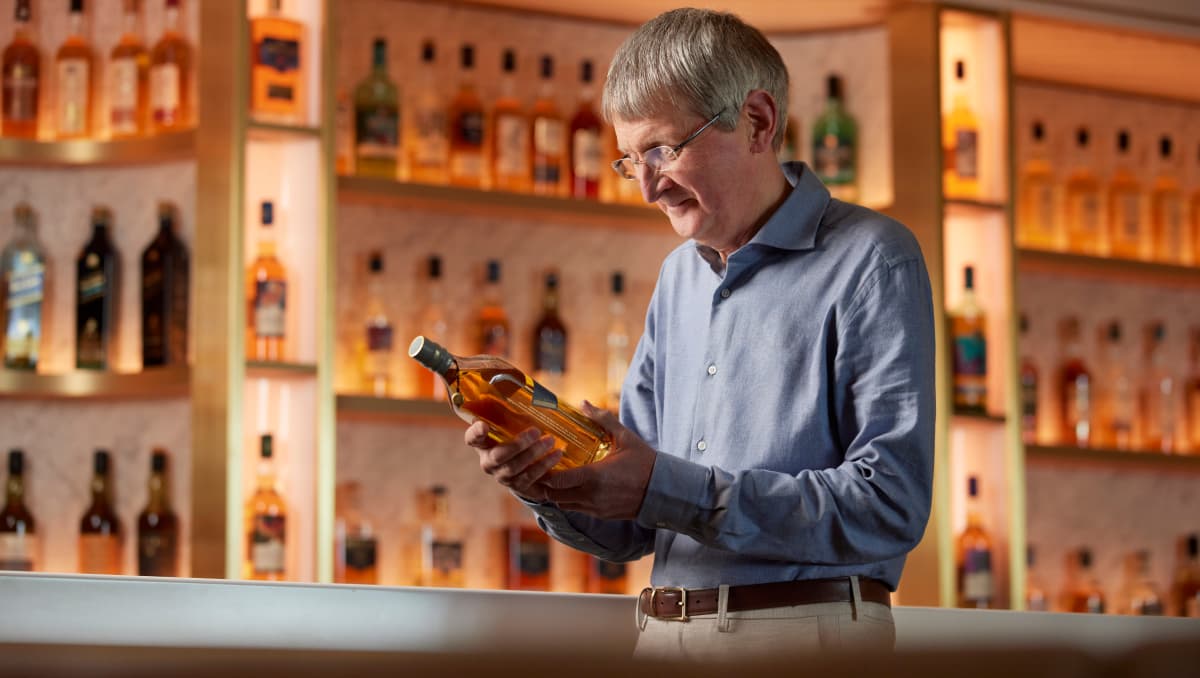 Jim Beveridge looking at the Johnnie Walker Master's Cut